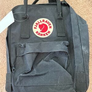 Fjallraven Kånken Backpack in Black
